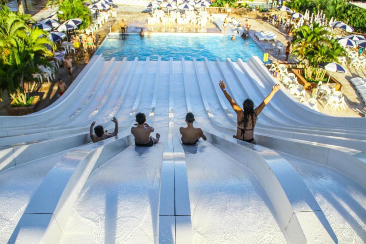 קאלדס נובאס Villas Diroma Com Um Dia No Acqua Park, Splash E Slide מראה חיצוני תמונה